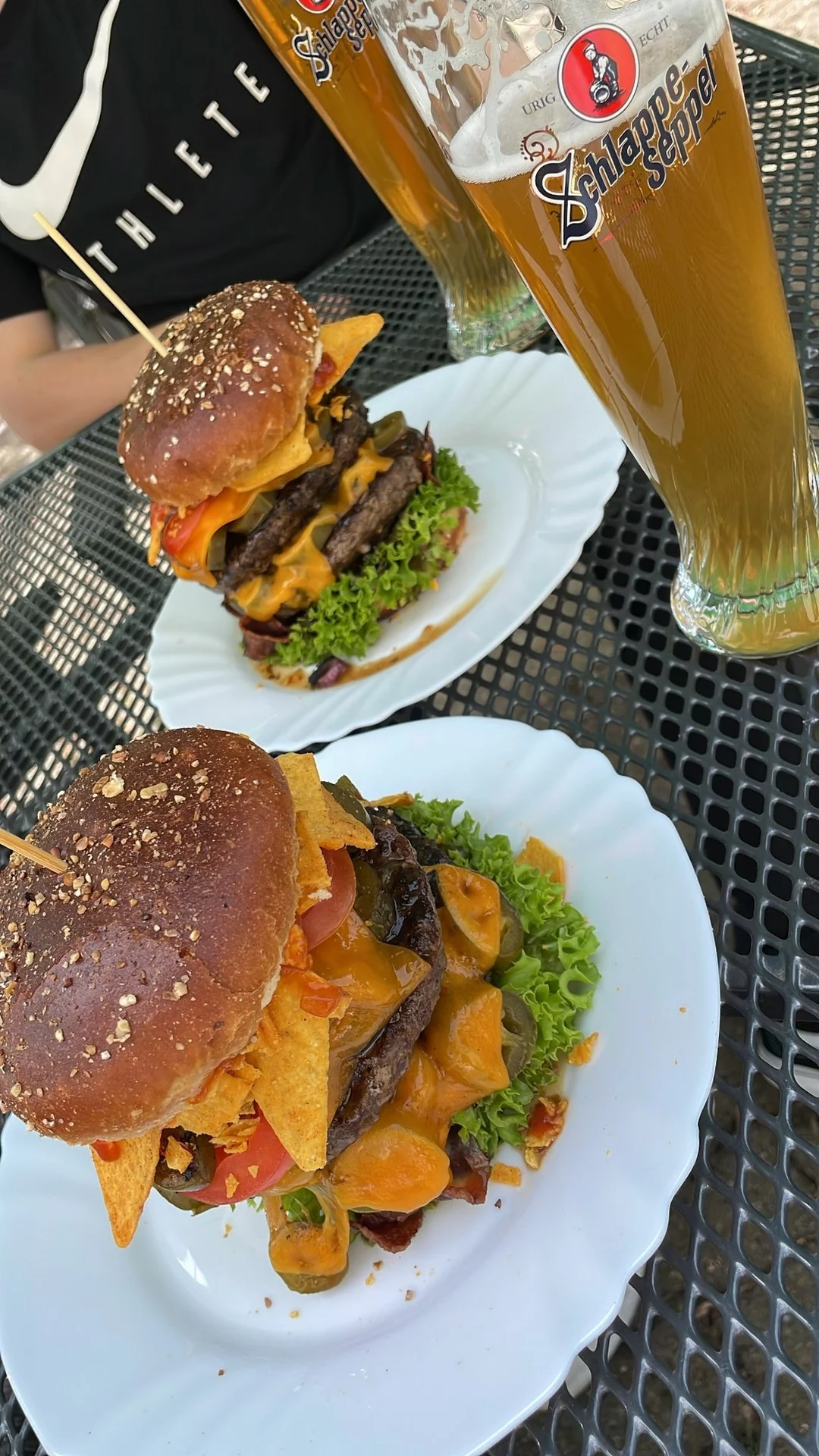 Burger an der Farm Bar der Fitness Farm Steiger, Bessenbach